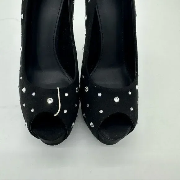 NEW Guess Heels - Picture 5 of 8